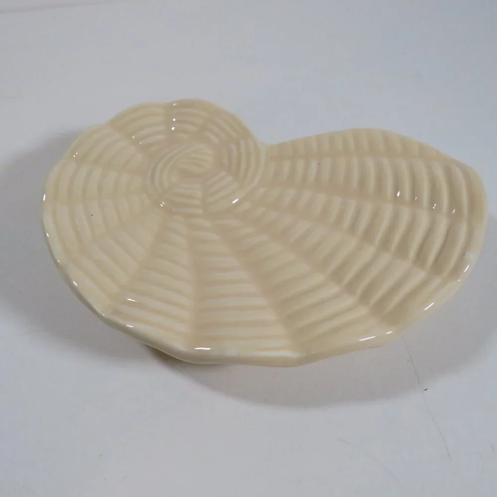 Tan Sea Shell Soap Dish Gazed Ceramic Embossed 5 1/2